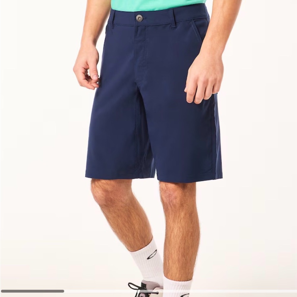 Oakley Perf 5 Utility Shorts 2.0,‎ Navy Blue, size 30 Regular Fit NWT